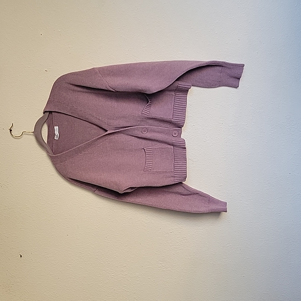 aster croptop vneck sweater size 2X light purple